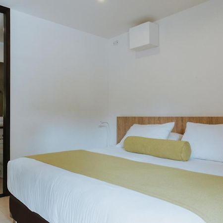 Travelers Rio Verde Living Suites Rionegro Exterior foto