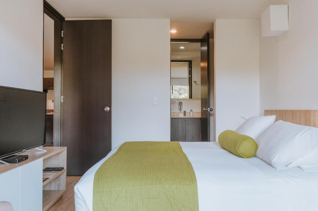 Travelers Rio Verde Living Suites Rionegro Exterior foto