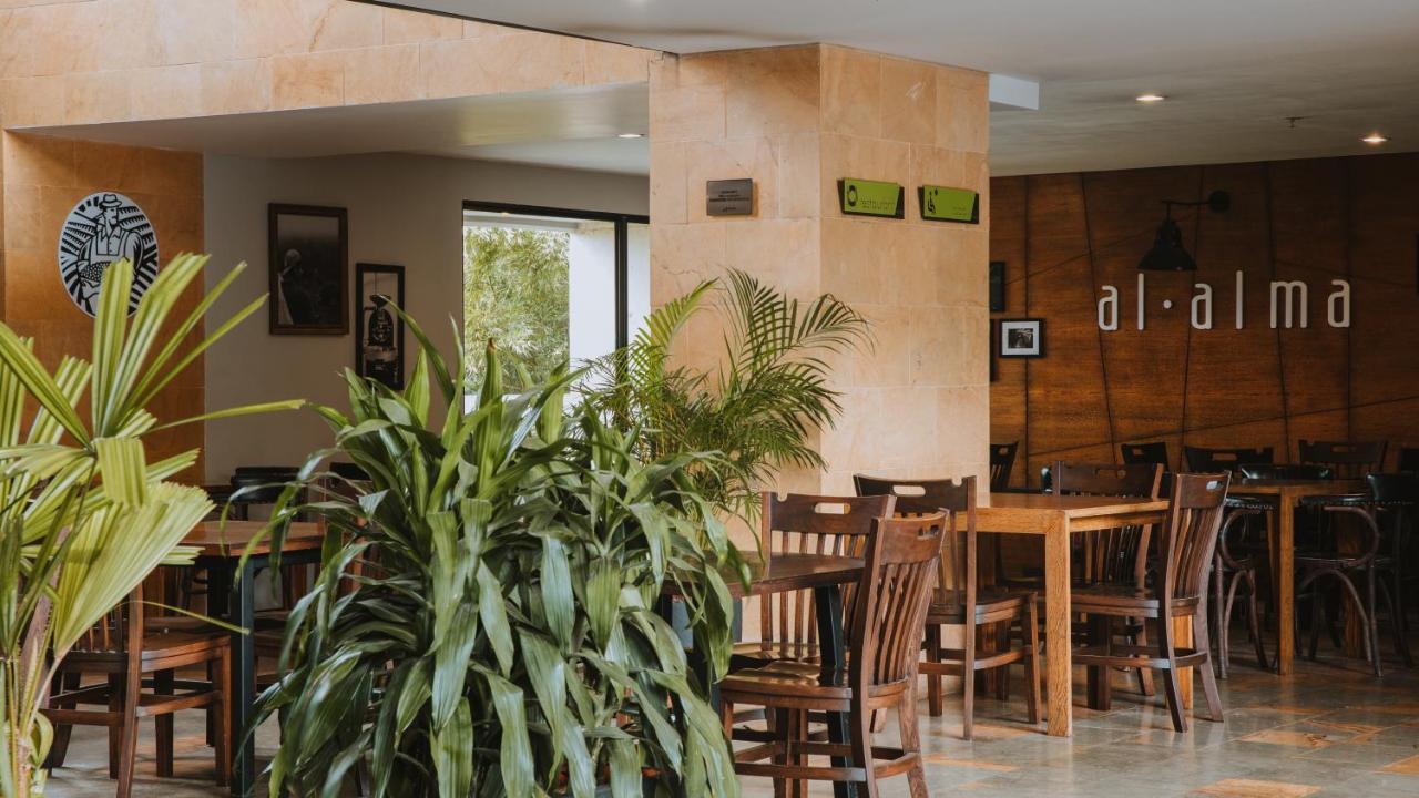 Travelers Rio Verde Living Suites Rionegro Exterior foto